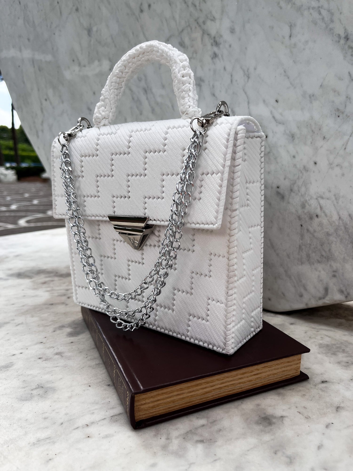 Borsa White